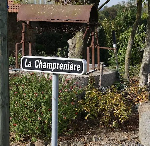 查姆普乐尼尔住宿加早餐旅馆 Saint-Paul-en-Pareds