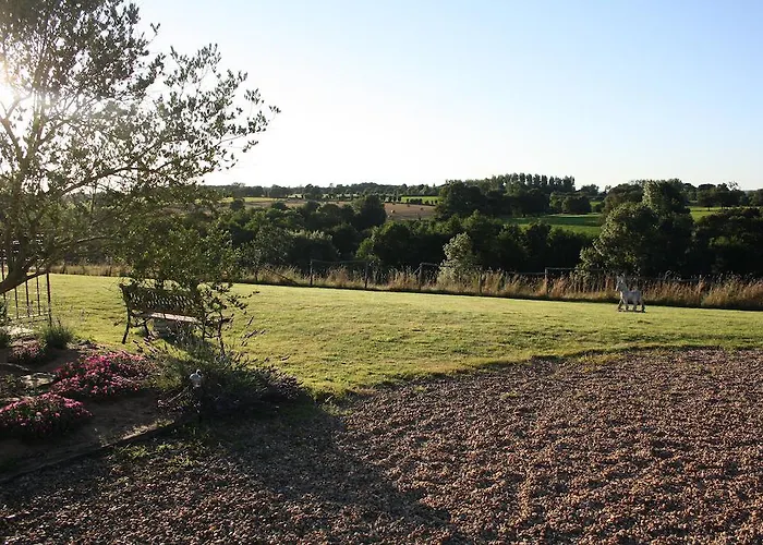 住宿加早餐酒店 查姆普乐尼尔住宿加早餐旅馆 Saint-Paul-en-Pareds