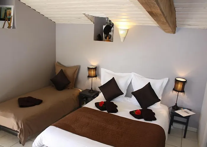 查姆普乐尼尔住宿加早餐旅馆 3* Saint-Paul-en-Pareds