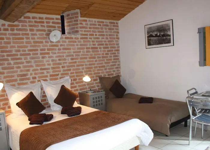 查姆普乐尼尔住宿加早餐旅馆 住宿加早餐酒店 Saint-Paul-en-Pareds